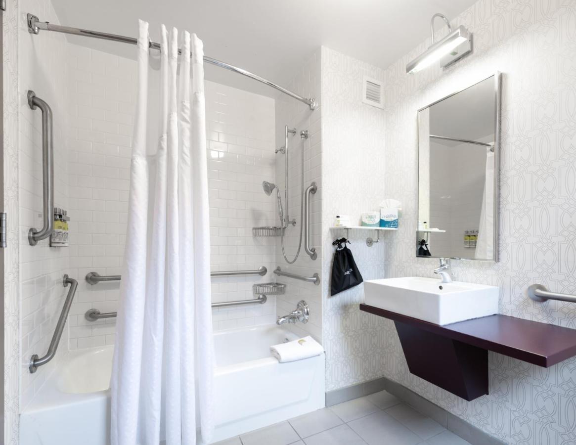 Holiday Inn Express Chicago - Magnificent Mile By Ihg Exterior foto