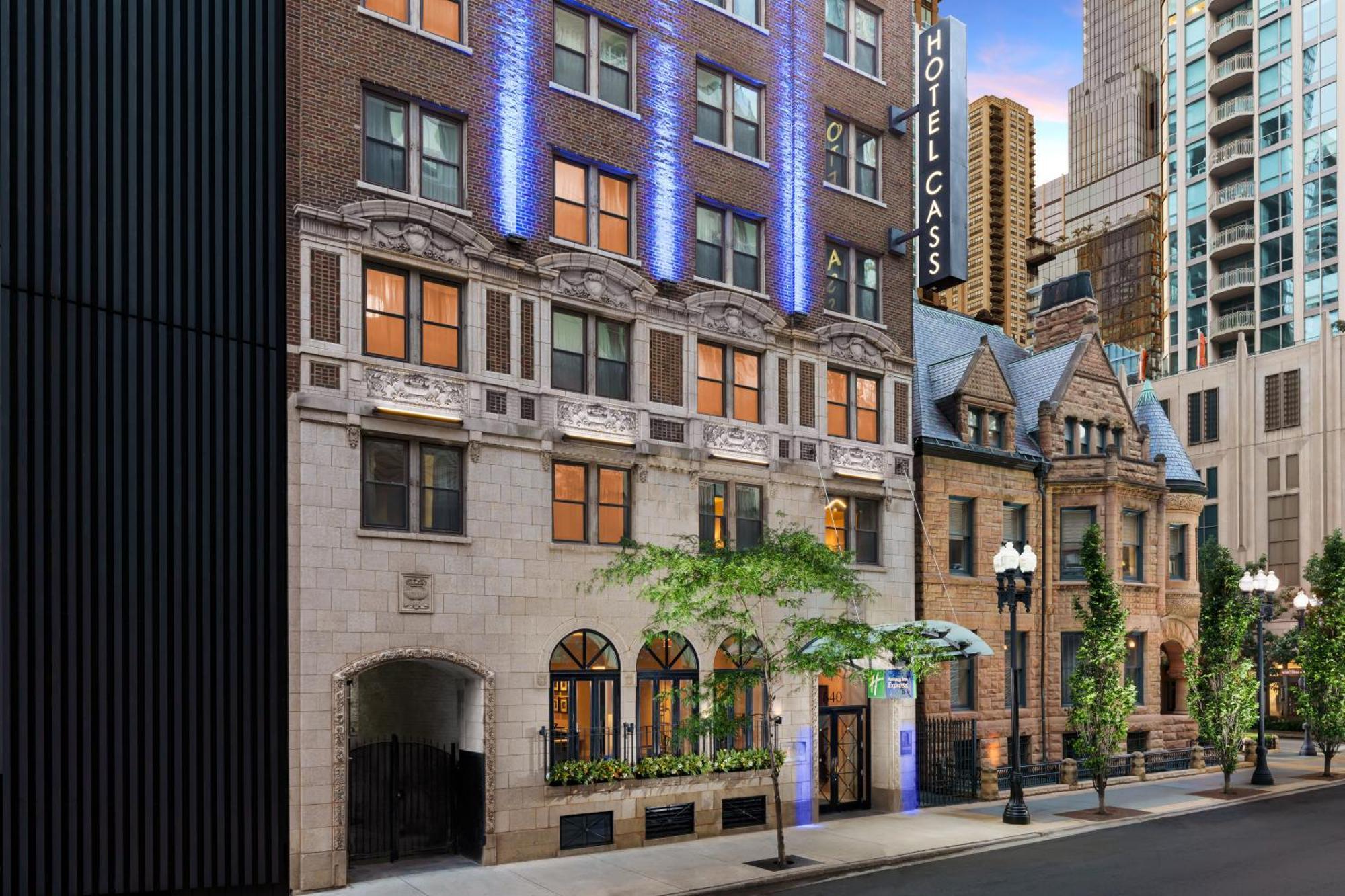 Holiday Inn Express Chicago - Magnificent Mile By Ihg Exterior foto