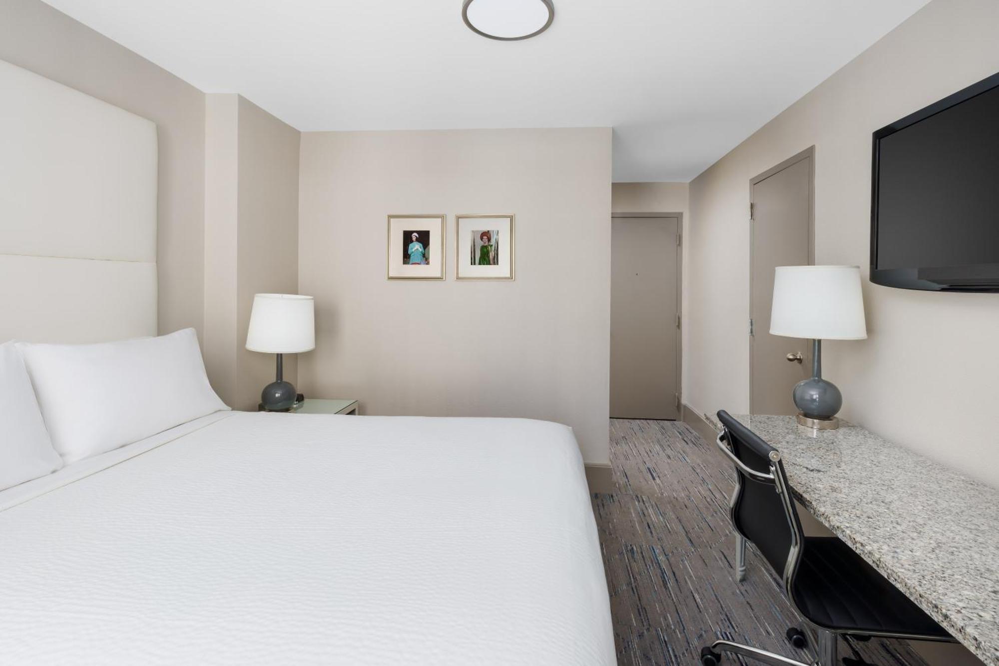 Holiday Inn Express Chicago - Magnificent Mile By Ihg Exterior foto