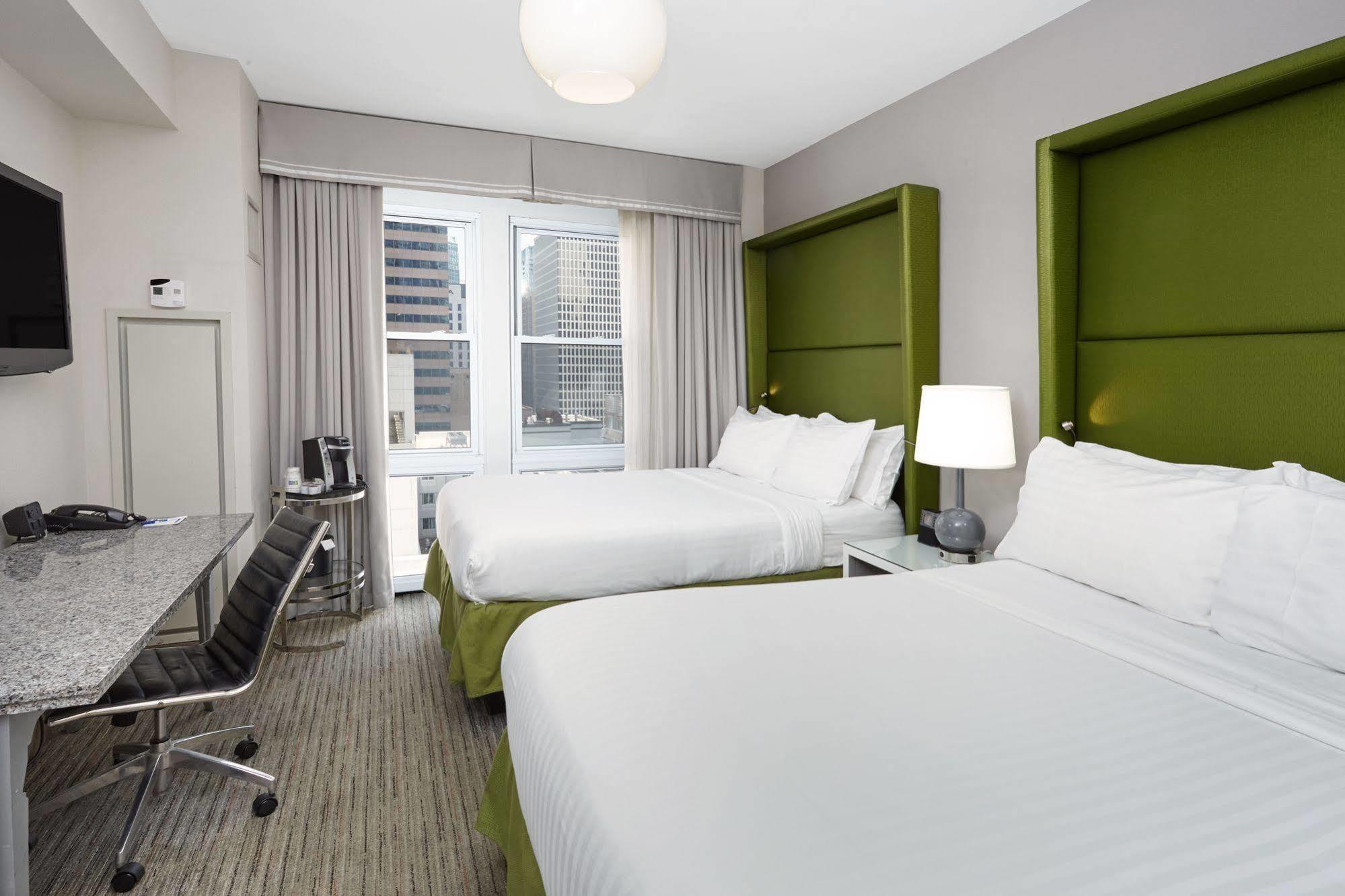 Holiday Inn Express Chicago - Magnificent Mile By Ihg Exterior foto