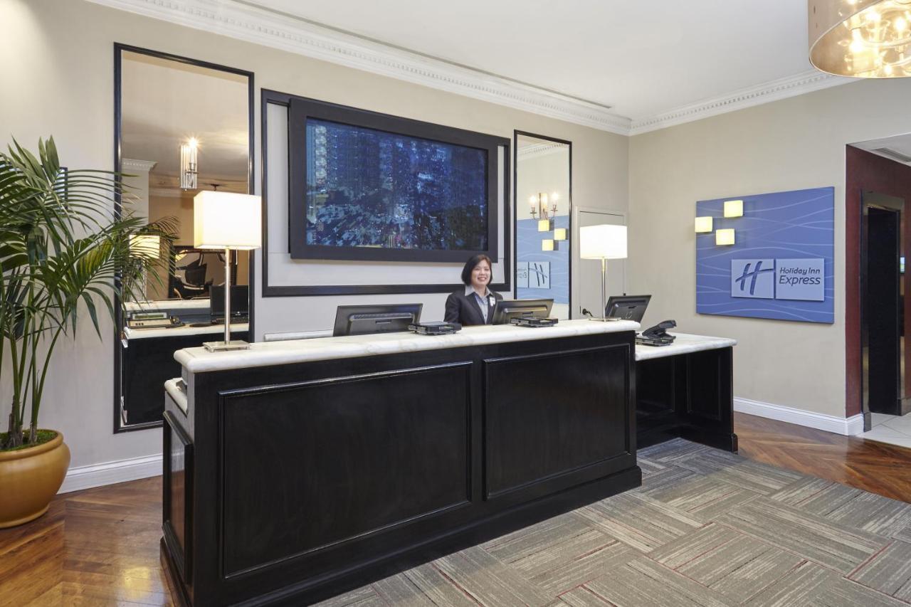Holiday Inn Express Chicago - Magnificent Mile By Ihg Exterior foto